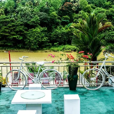 Kandy Riverside Villa-2